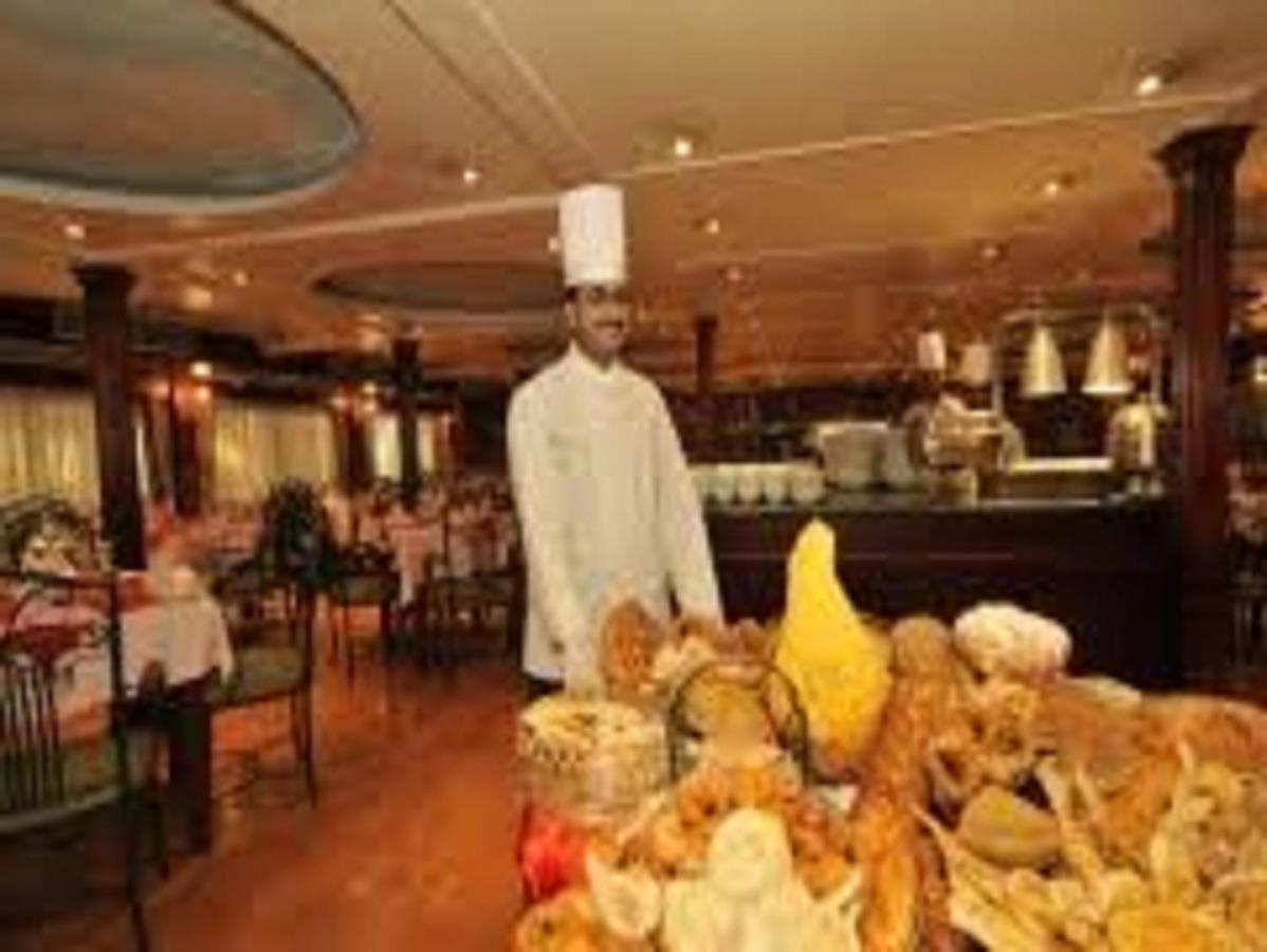 Luxor Luxury Nile Cruises - From Luxor 04 Nights - From Aswan 03 Nights Otel Dış mekan fotoğraf