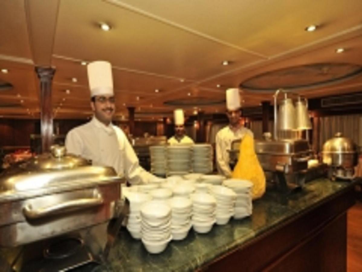 Luxor Luxury Nile Cruises - From Luxor 04 Nights - From Aswan 03 Nights Otel Dış mekan fotoğraf